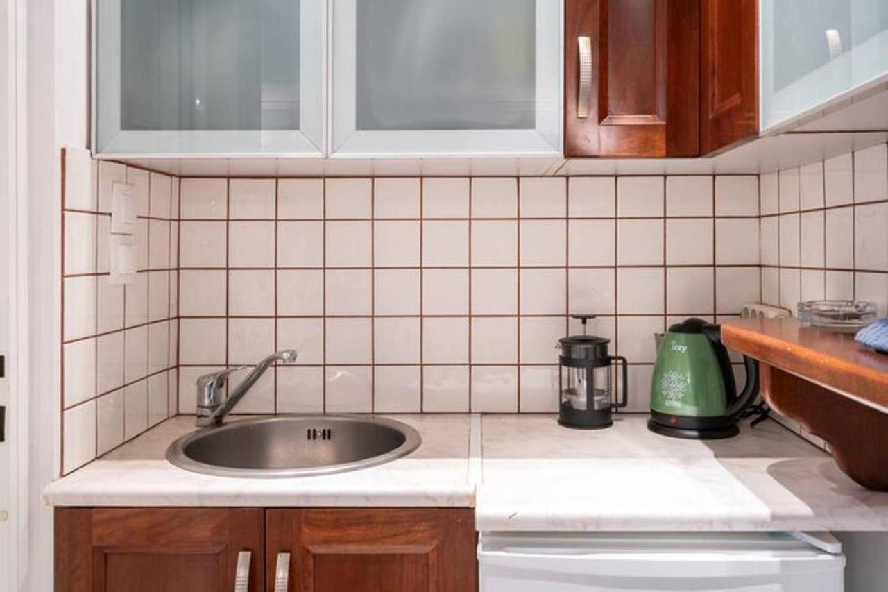 In The Center, Syntagma Apartment *
